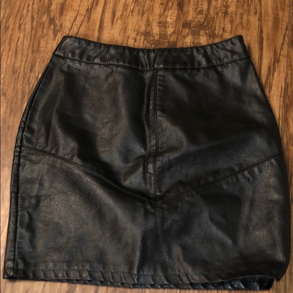 LF skirt